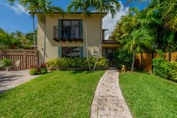1827 N Palmway, Lake Worth Beach, FL 33460