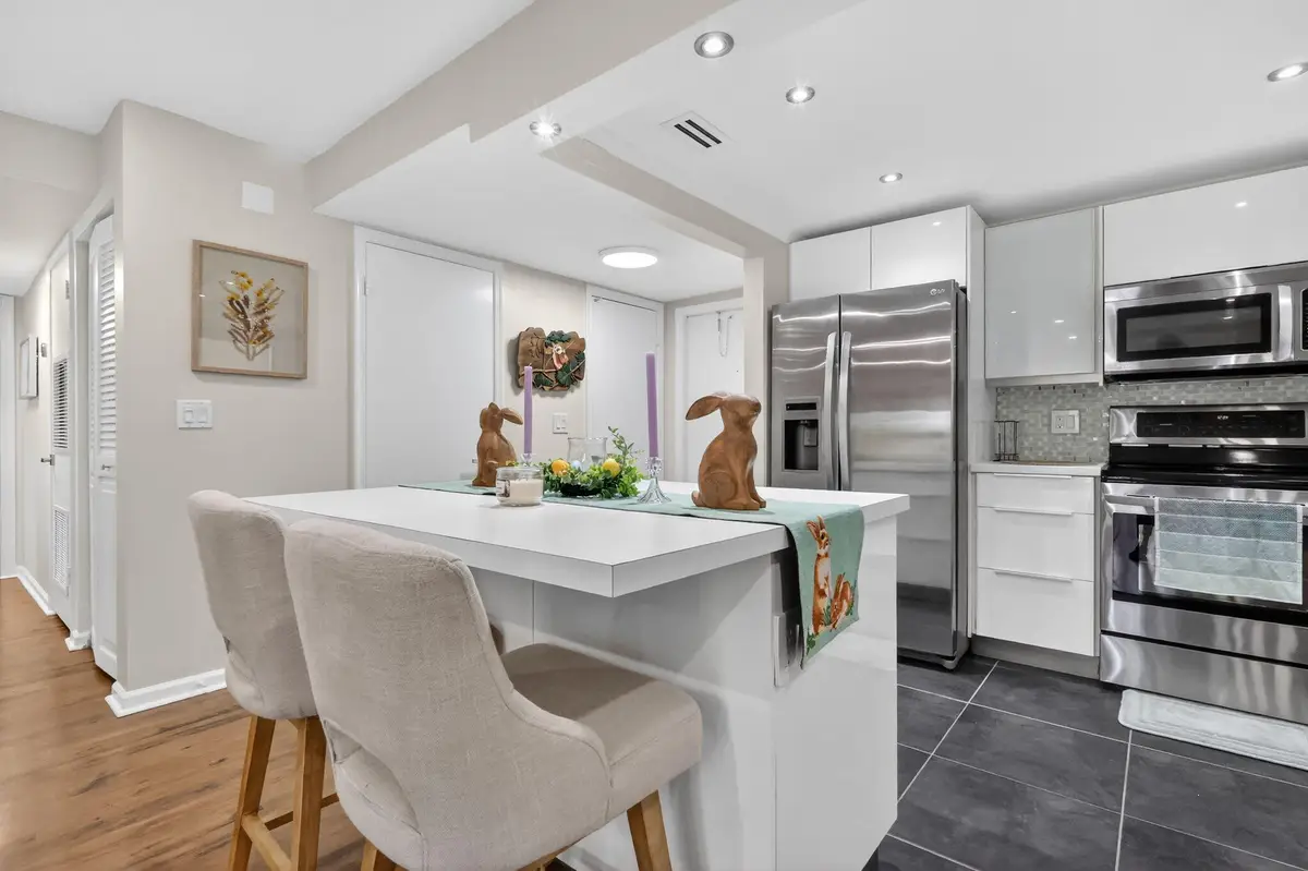 720 N Dixie Highway #604, Lantana, FL 33462 - #1