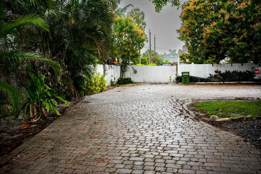 3825 Lakewood Road #A, Palm Springs, FL 33461 - #2