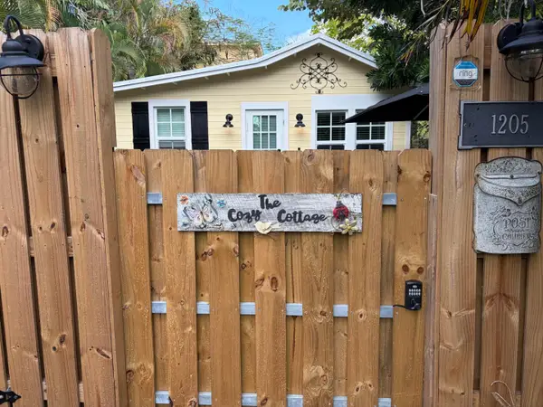 1205 SW 4th Street, Fort Lauderdale, FL 33312