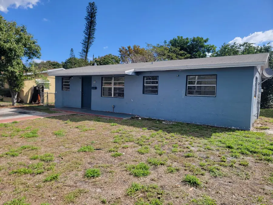 5320 NE 9th Avenue, Deerfield Beach, FL 33064 - #2