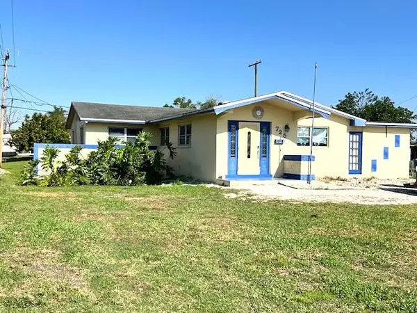 725 SE 1st Street, Belle Glade, FL 33430