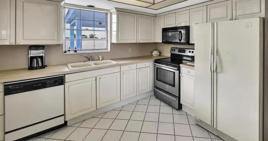 907 Marina Drive #401, North Palm Beach, FL 33408 - #3