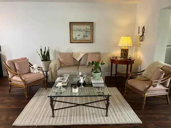 2638 Gately Drive E #112, West Palm Beach, FL 33415