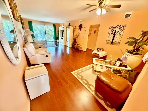 2004 Granada Drive #F4, Coconut Creek, FL 33066