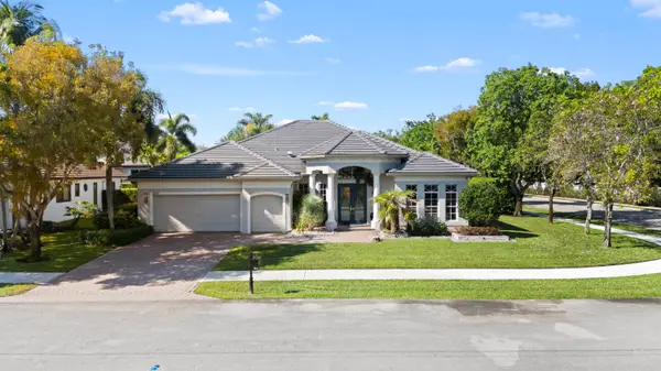 8019 S Savannah Circle, Davie, FL 33328