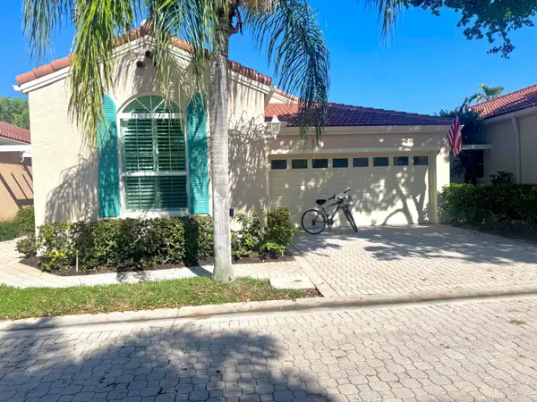 25 Via Carrara, Palm Beach Gardens, FL 33418