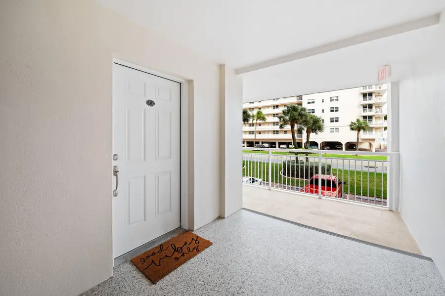 1050 Hillsboro Mile #Unit 203w, Hillsboro Beach, FL 33062 - #3