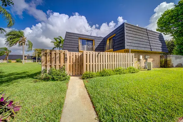 187 Woodland Road, Palm Springs, FL 33461