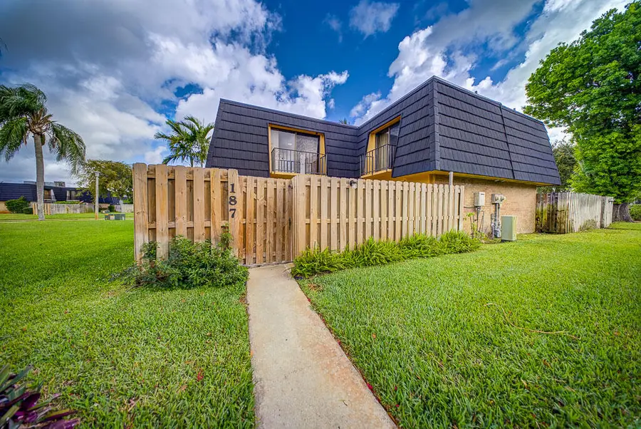 187 Woodland Road, Palm Springs, FL 33461 - #2