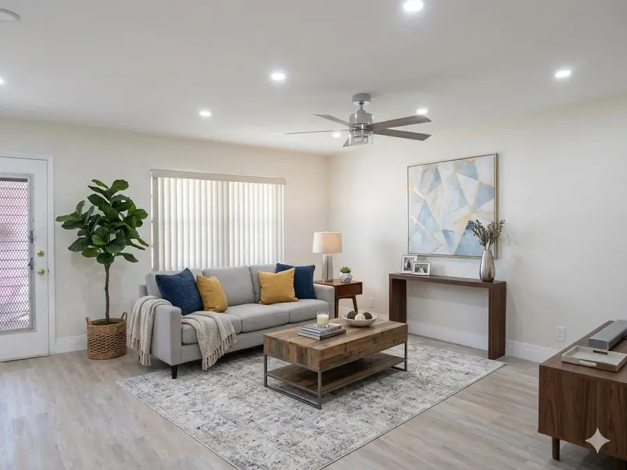 557 Burgundy L, Delray Beach, FL 33484 - #2