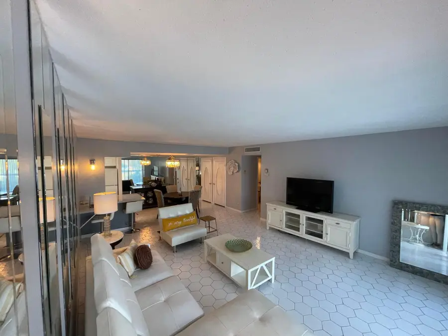 2600 N Flagler Drive #301, West Palm Beach, FL 33407 - #3