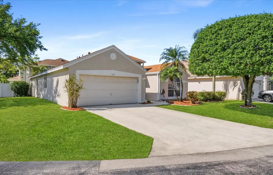 1352 E Fairfax Cir Circle E, Boynton Beach, FL 33436 - #2