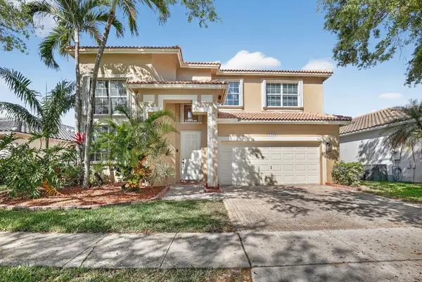 1294 NW 168th Avenue, Pembroke Pines, FL 33028