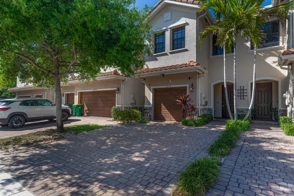 5973 NW 56th Court, Tamarac, FL 33319