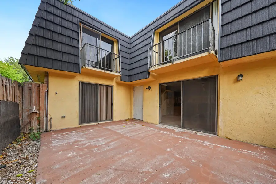 262 Woodland Road, Palm Springs, FL 33461 - #3