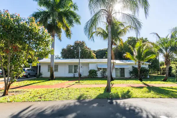 308 Australian Circle, Lake Park, FL 33403