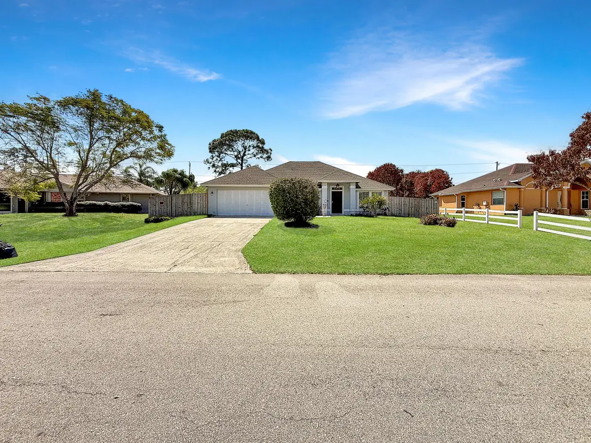 1526 SW Dycus Avenue, Port Saint Lucie, FL 34953 - #1