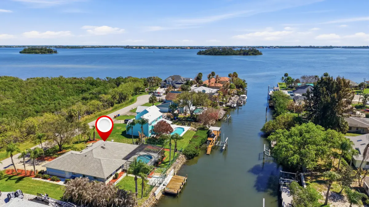 433 SE 12th St Street Se, Vero Beach, FL 32962 - #1