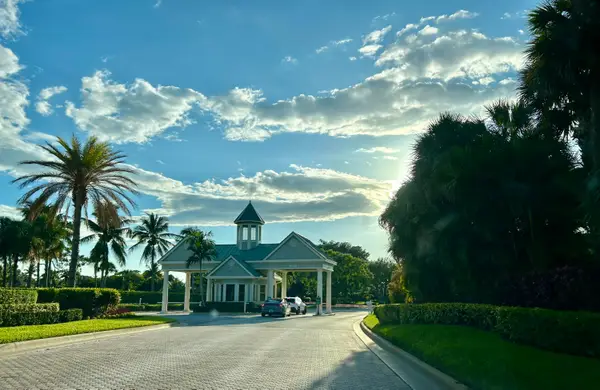 7795 Ironhorse Boulevard, West Palm Beach, FL 33412