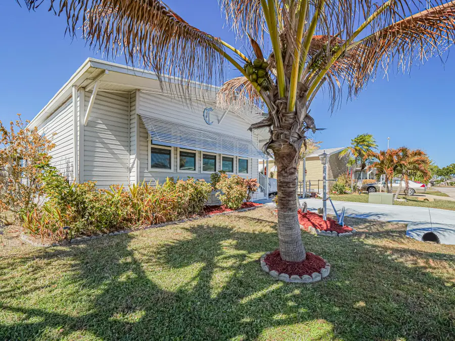 7566 Montauk Avenue #U19, Micco, FL 32976 - #2