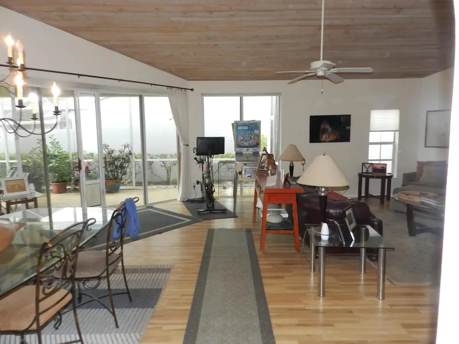 9198 Heathridge Drive, West Palm Beach, FL 33411 - #3