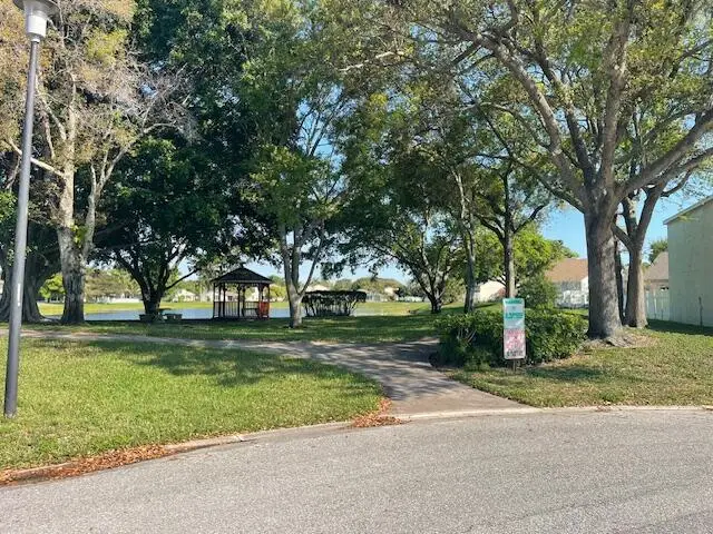 4675 Lakeside Circle, West Palm Beach, FL 33417 - #3