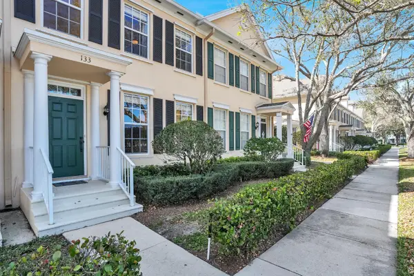 133 Wentworth Court, Jupiter, FL 33458