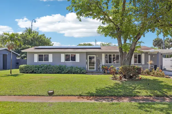 4688 NW 1st Street, Plantation, FL 33317