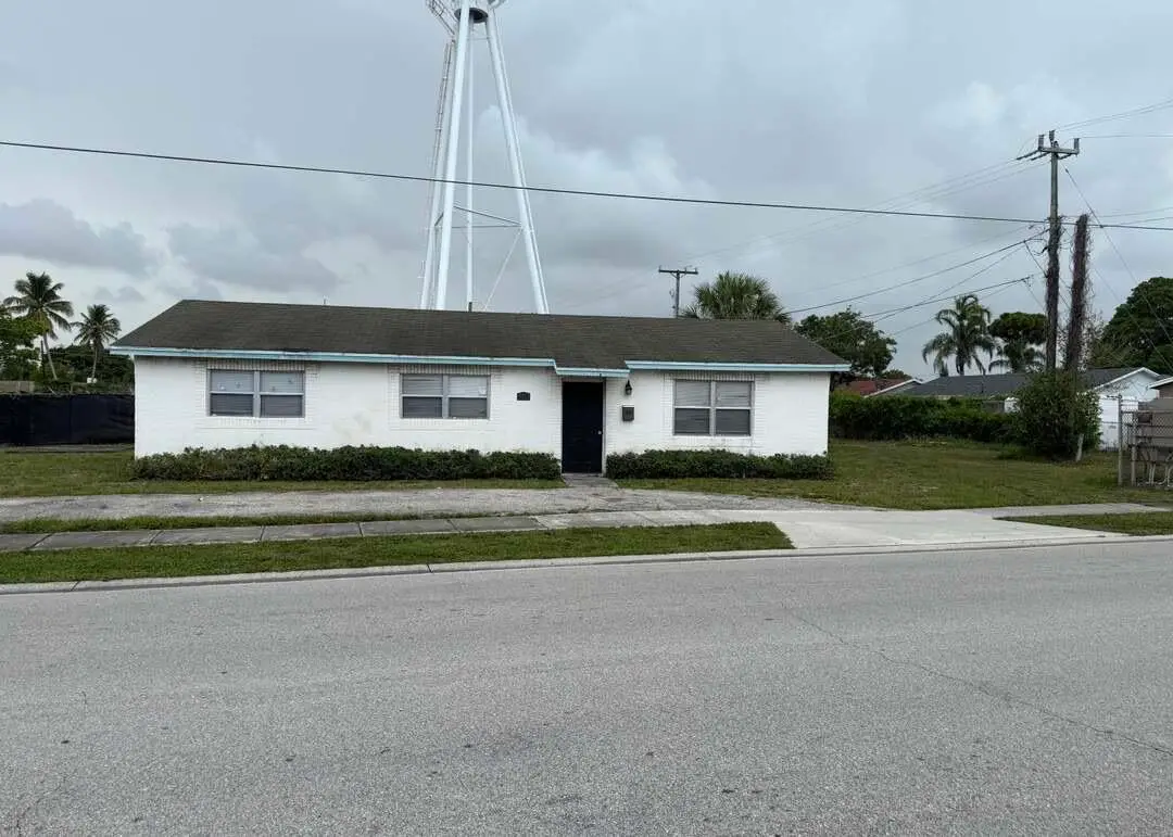 5713 Candlewood Street, Mangonia Park, FL 33407 - #1