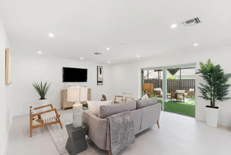 301 NW 78th Terrace, Plantation, FL 33324 - #3