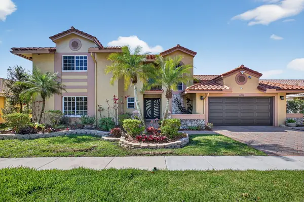 10750 NW 18th Place, Plantation, FL 33322