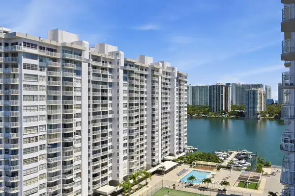 18011 Biscayne Boulevard #1502, Aventura, FL 33160