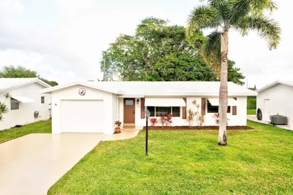 132 NW 10th Court, Boynton Beach, FL 33426