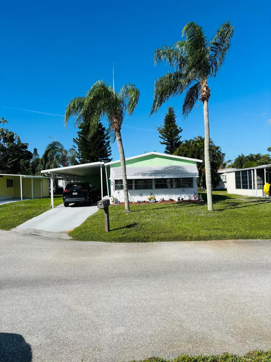 8 Montilla Way, Port Saint Lucie, FL 34952 - #2