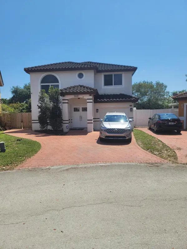 8448 NW 196th Terrace, Hialeah, FL 33015