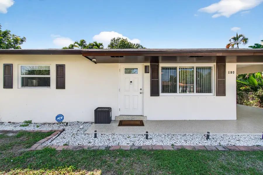 1109 NW 8th Street, Boynton Beach, FL 33426 - #3