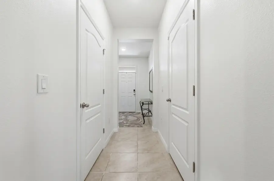 986 Lido Drive, Howey In The Hills, FL 34737 - #2