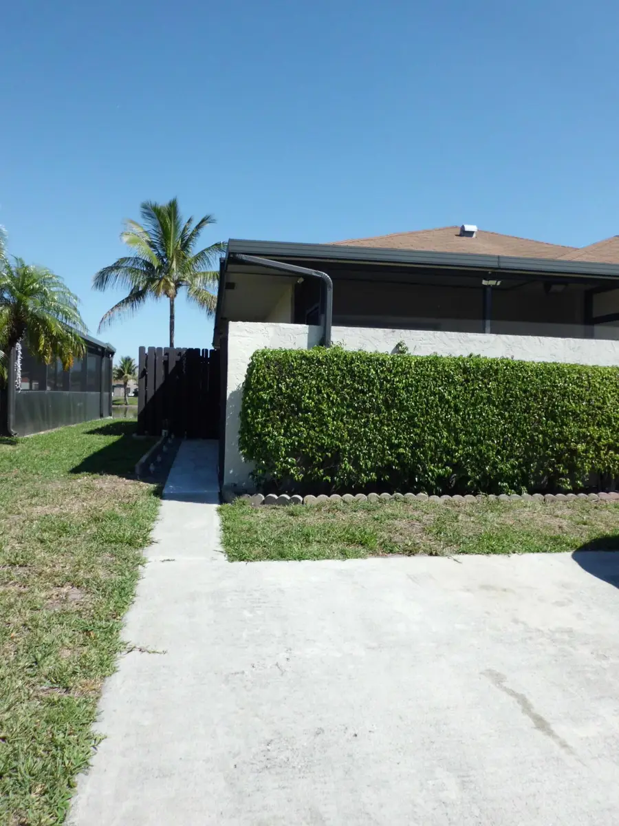 5255 Mendoza Street, West Palm Beach, FL 33415 - #2