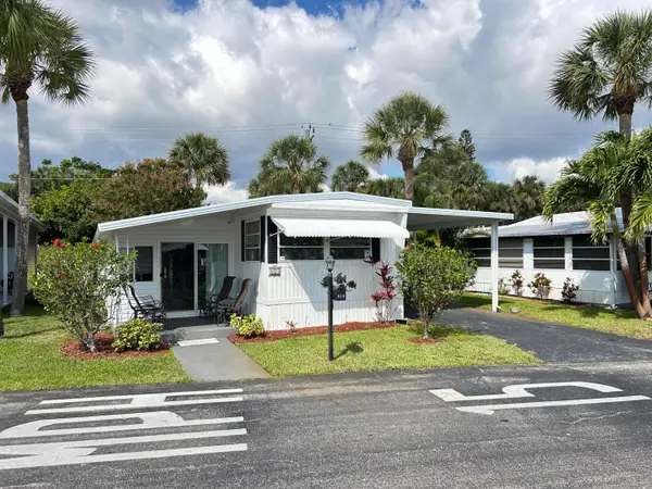 615 Alamanda Lane, Deerfield Beach, FL 33442