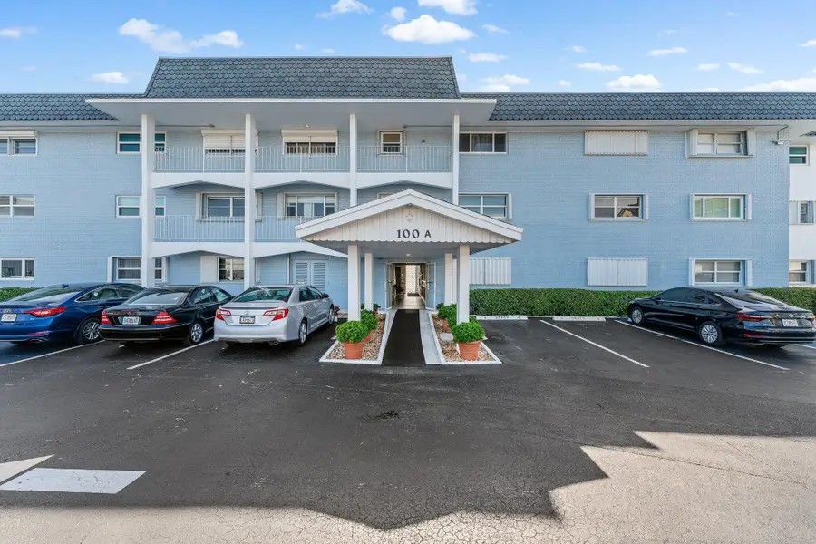 100 Shore Court #105, North Palm Beach, FL 33408 - #3