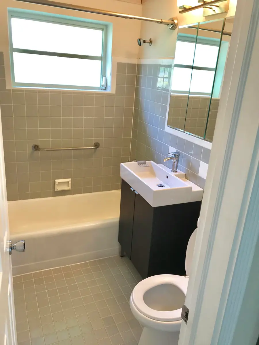 11 NE 17th Avenue, Pompano Beach, FL 33060 - #3