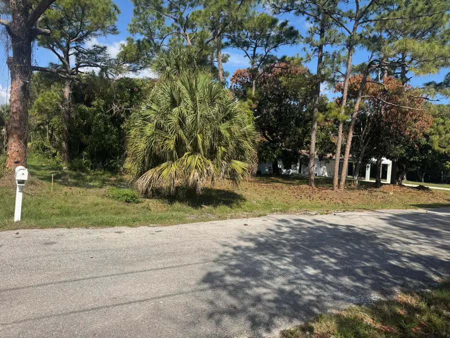 5866 SE Wesley Avenue, Stuart, FL 34997 - #3