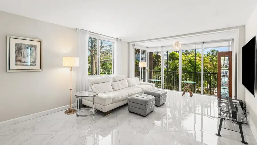 2010 S Federal Highway #201, Boynton Beach, FL 33435 - #3