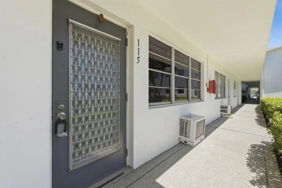 115 Markham F, Deerfield Beach, FL 33442 - #2