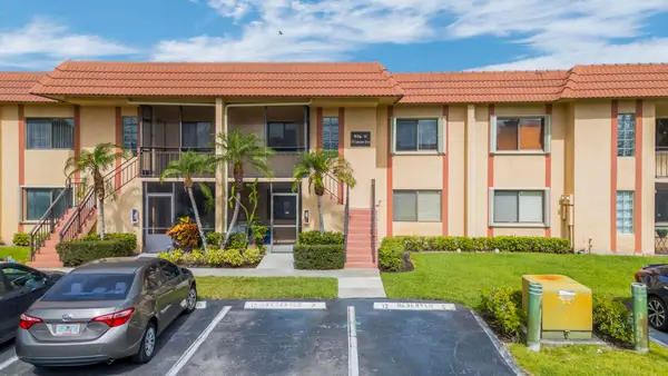 170 Lakeview Drive #203, Weston, FL 33326
