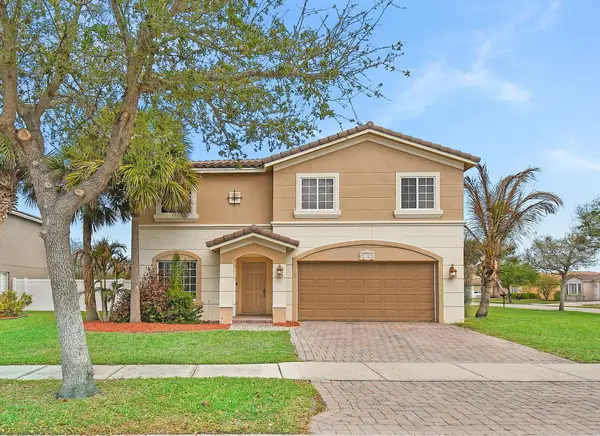 2883 SW Cape Breton Drive, Port St Lucie, FL 34953