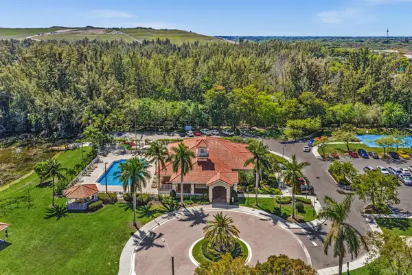 4709 SW 13th Court, Deerfield Beach, FL 33442