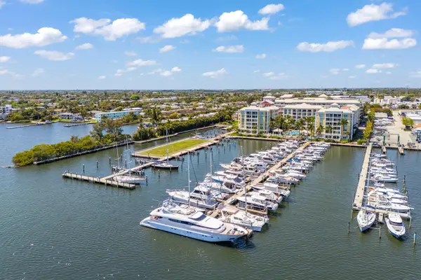 806 E Windward Way #403, Lantana, FL 33462