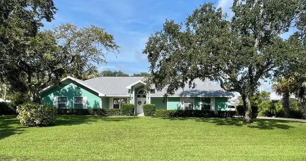 717 W Fischer Circle, Sebastian, FL 32958